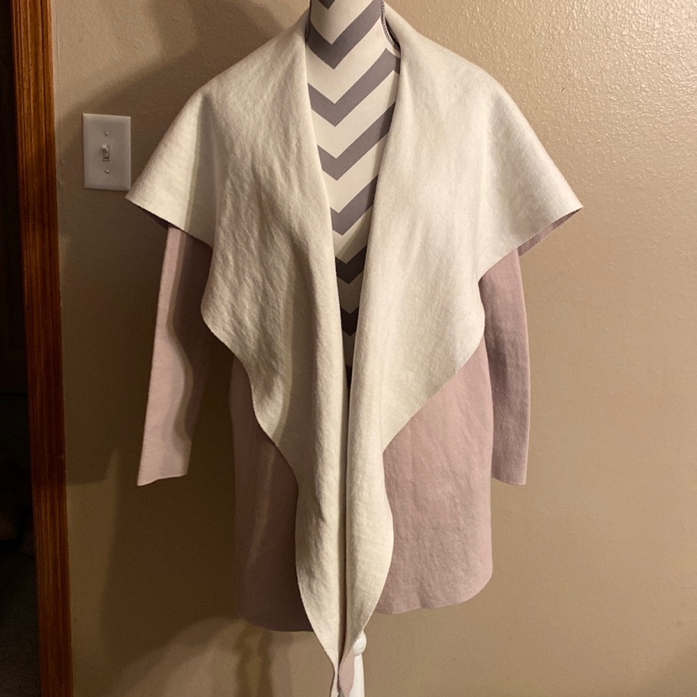 Womens Witchery cardigan sweater size medium